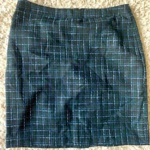 Pre-loved skirt in great condition.
